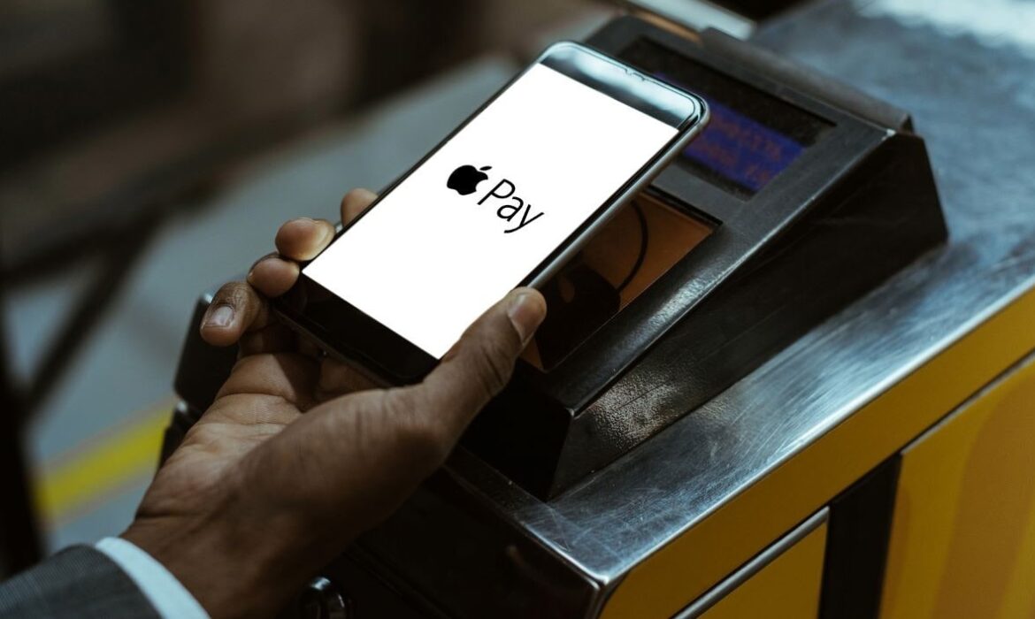 Merchant Services How Apple Pay Will Benefit Small Business Owners